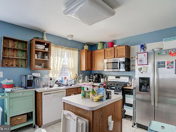 4th image of 1839 Tiger Lily Cir