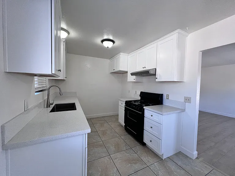 11310 La Mirada Blvd #4 — Photo 5