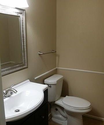 3rd image of 309 Duncan Way