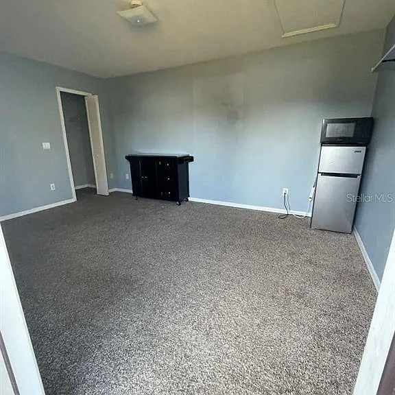 241 Caribbean Dr #FRONT — Photo 2