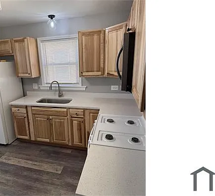 4 bed, 2340 sqft, $3,600 — Photo 2