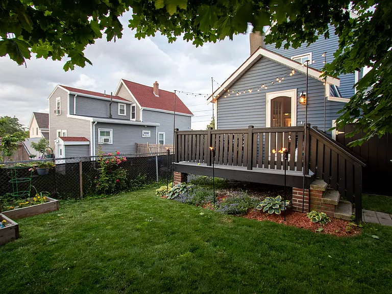 62 Thorndike St — Photo 11