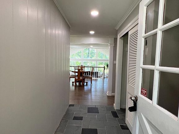 3rd image of 504 Swartley Rd