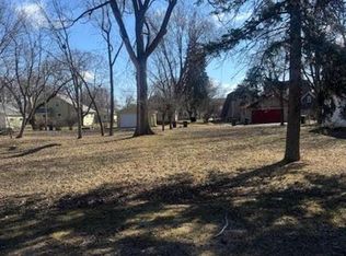 110 8th Ave N, Waite Park, MN 56387