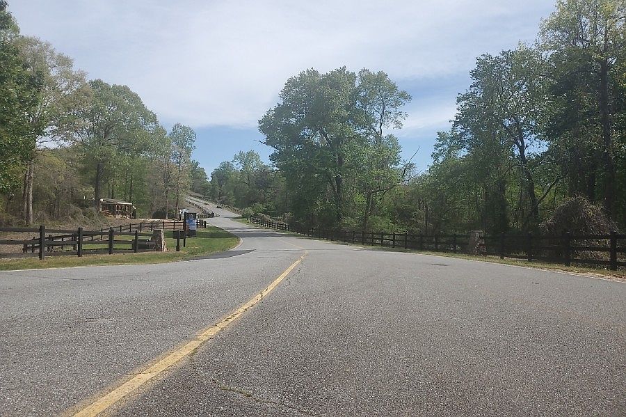 2nd image of 185 Chickasaw Dr