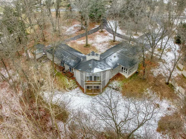 644 Grat Strasse Rd, Manchester, MI 48158