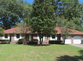 201 Stratford Dr, Summerville, SC 29485