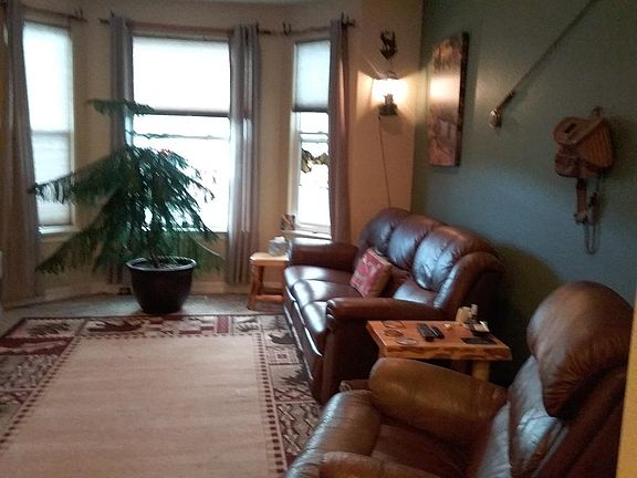 5th image of 788 Louis Dr