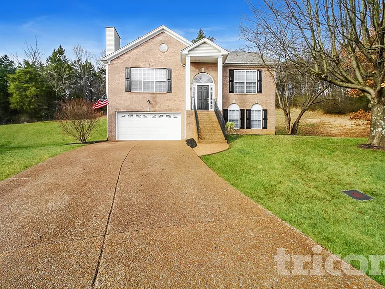 154 Braxton Park Ln — Photo 1