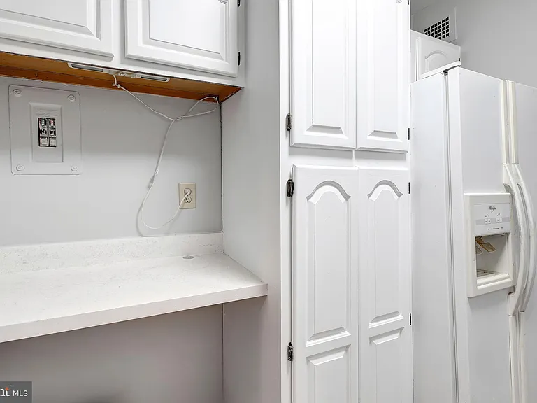 4201 Cathedral Ave NW #511E — Photo 13