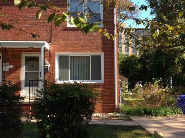1019 S Buchanan St, Arlington, VA 22204