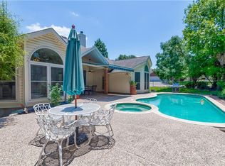 813 Ivy Dr, Pflugerville, TX 78660