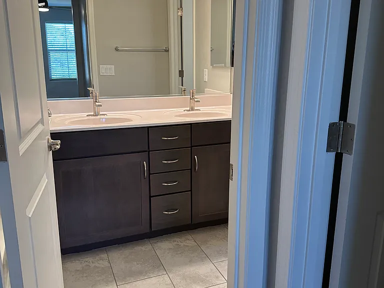 1109 E Ascent St — Photo 18