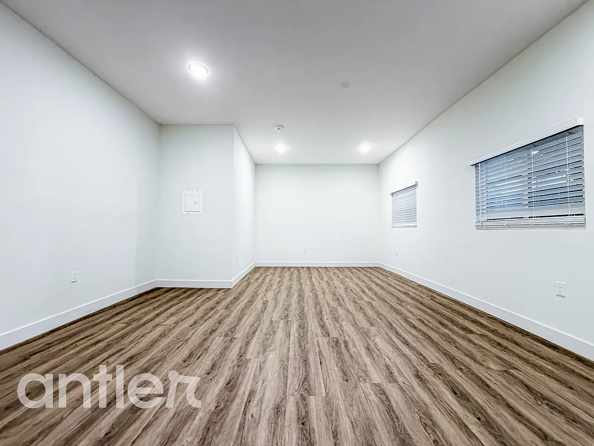 Building Photo - 4509 Pinafore St #Z32