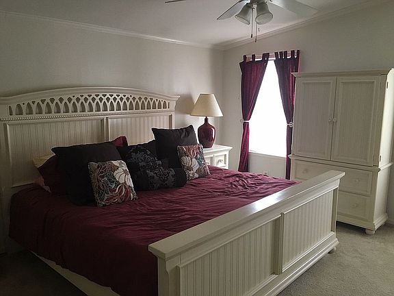 MB has large walkin closet