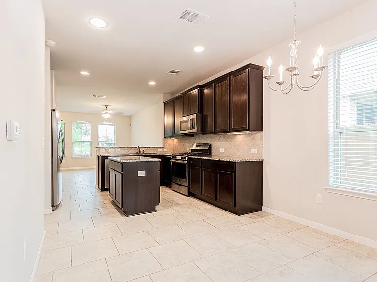 605 Allenscreek Way — Photo 5
