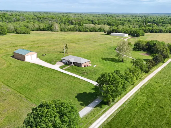 5376-B S 140th Road, Morrisville, MO 65645