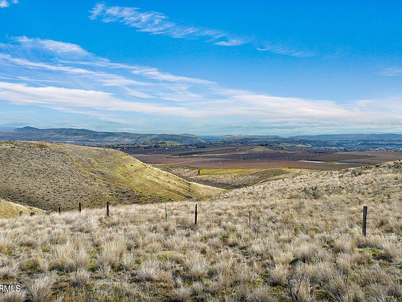 3rd image of Nka S Wenas Rd