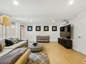 917 N Curson Ave, Los Angeles, CA