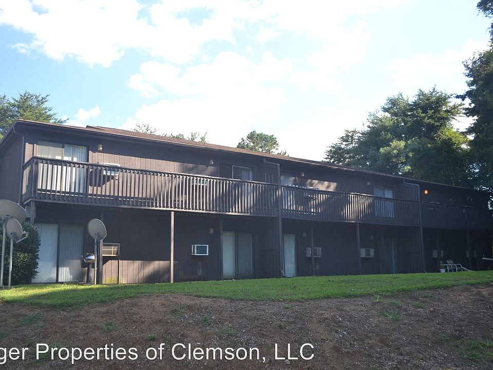 2nd image of 123 College Heights Blvd APT 8A