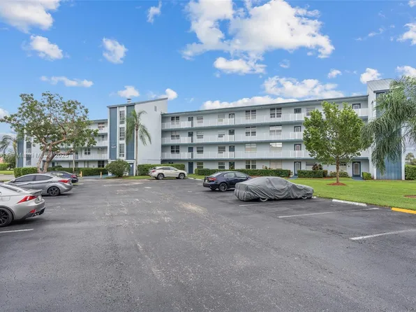 7608 NW 18th St APT 405, Margate, FL 33063