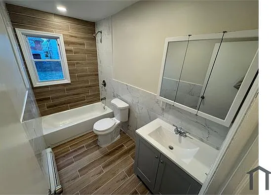 126 Elmwood Ave #8 — Photo 3