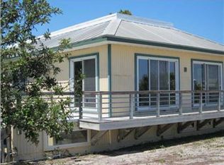 872 E Pine Ave, Eastpoint, FL 32328