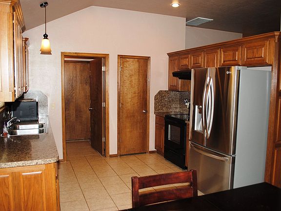 5th image of 1812 Meadow Run Dr