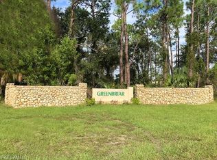 637 Lombardy Ct, Lehigh Acres, FL 33972