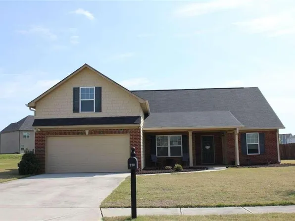 220 Sky Hawk Ln, Macon, GA 31216
