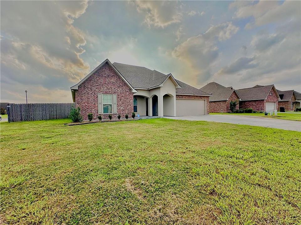 1st image of 42568 Wynstone Dr