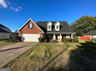 302 Thornwood Dr, Bonaire, GA 31005