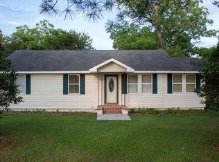 1829 Tee Vee Rd, Elloree, SC 29047