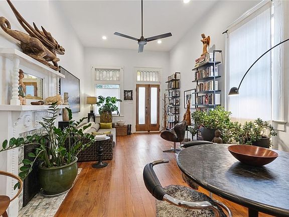3rd image of 3024-26 Desoto St