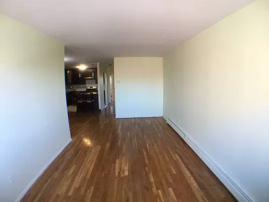 Rented by Chase Global Realty Corp | media 15