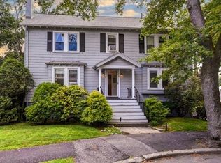 26-28 Normandy Rd, Auburndale, MA 02466