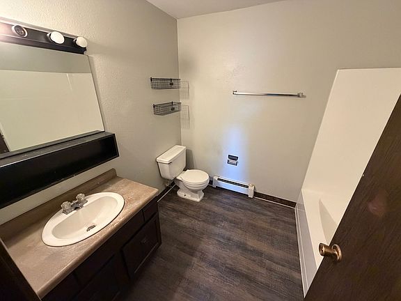 4th image of 313 W Interstate Ave #3