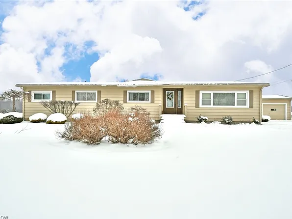 3739 Everett Hull Rd, Cortland, OH 44410