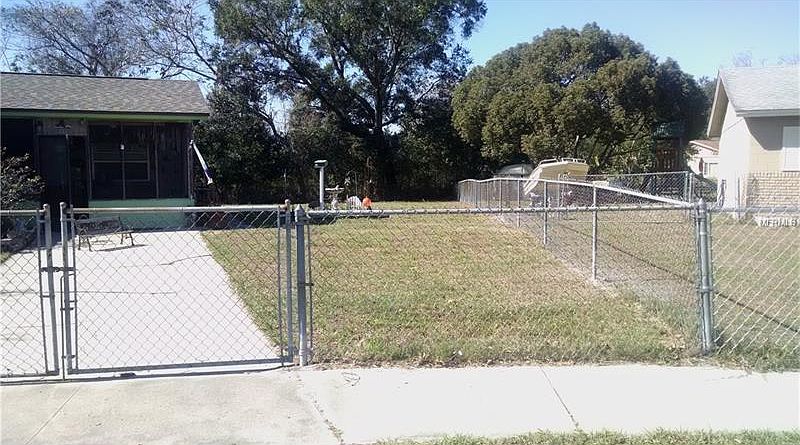 1st image of 2448 Lawanna Dr #3