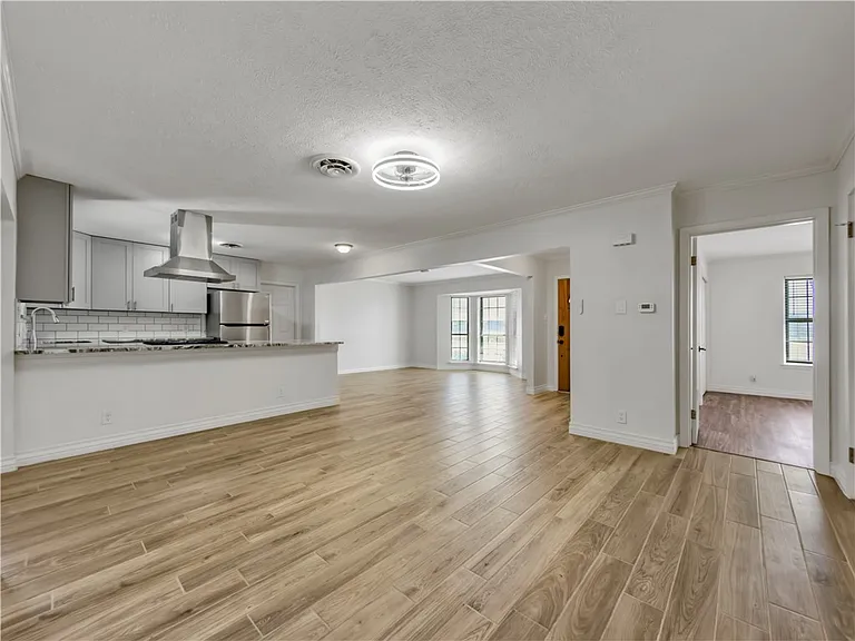 853 Belmeade Dr — Photo 13
