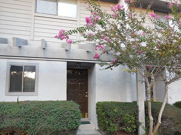 2nd image of 1092 Sea Hawk Dr N
