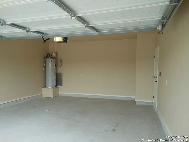 113 Joanne Cv — Photo 14