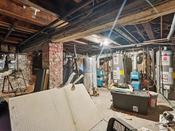 247 Pacific Avenue image 17 of 29