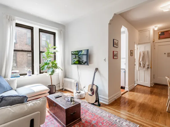 199 Bleecker Street image 1 of 9