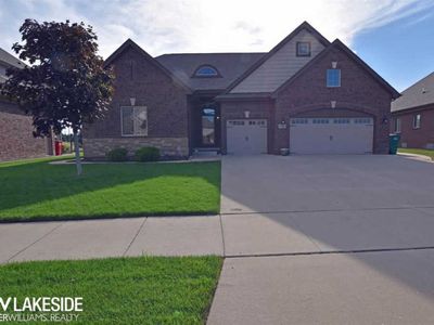 55153 Breton Woods Dr, Macomb, MI, 48042