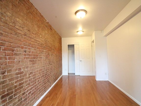5th image of 368 W 46th St #3FF