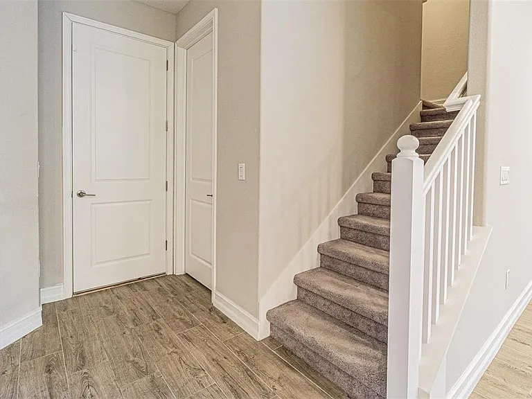 5062 San Martino Dr — Photo 7