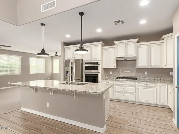 3630 E RAKESTRAW Lane, Gilbert, AZ 85298