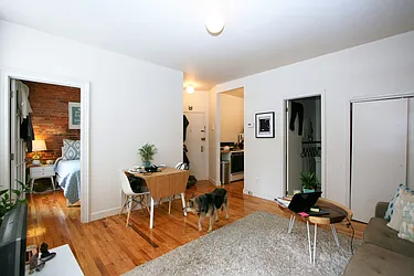 Rented by R New York