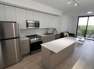 1055 NE 127th St #406, Miami, FL 33161